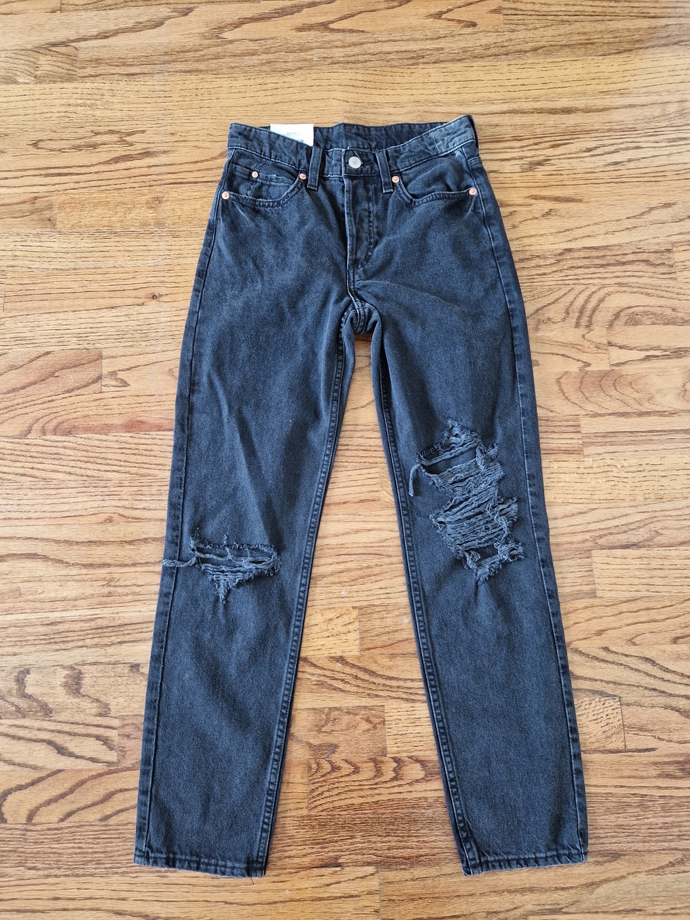 NWT Women's Distressed High-Rise Black Jeans H&M